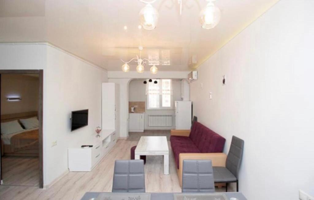 Excellent Apartment In The Republic Square Pushkin 3 Ereván Exterior foto